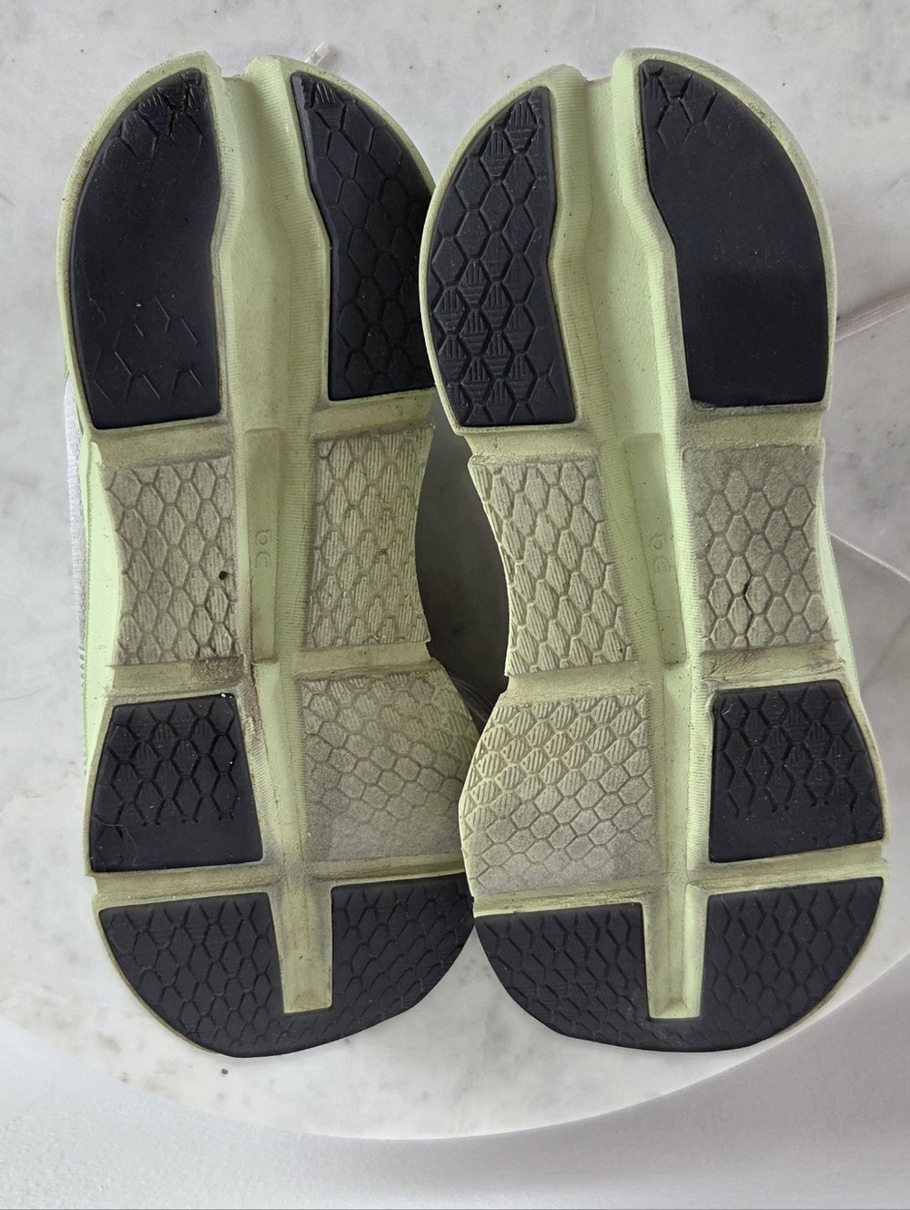 Women's On Cloudgo Sneakers Tennis Shoe Athletic Training Gym Workout Running 8 - Picture 6 of 9